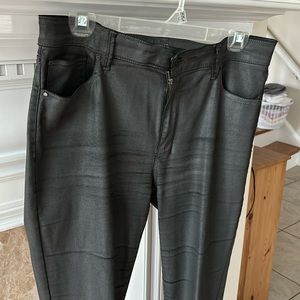 White House Black Market Jeans Womens Sz 4 Black Coated Skimmer Zip Ankle Pants